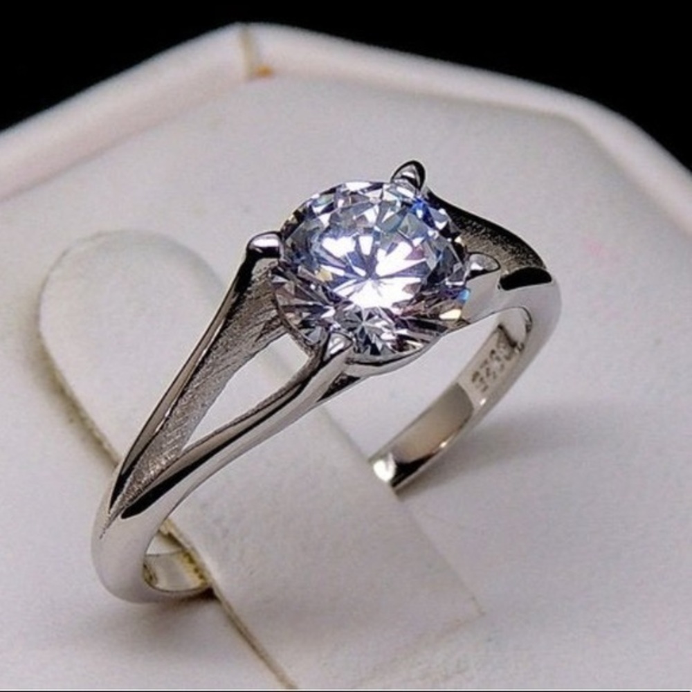 Ariel Sterling Silver Hearts & Arrows Ring Size 7
